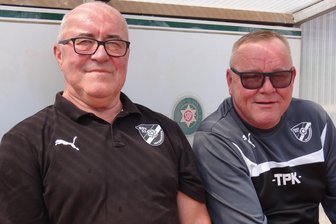 BSV Irfersgrün: Erfolgreiches Duo macht nach neun Jahren die Trainerbank frei - Prägten eine Ära beim BSV Irfersgrün: Trainer Thomas Pfefferkorn (rechts) und Assistent Frank Trotz.