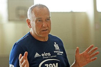 BSV Sachsen nimmt Pokalhürde - BSV-Trainer Rüdiger Bones