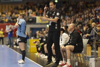 BSV Sachsen Zwickau: „Ich werde das Wort Playoffs nie wieder in den Mund nehmen“ – Trainer Norman Rentsch im Interview - Nicht nur sportlich, sondern auch abseits der Platte war die vergangene Saison für BSV-Trainer Norman Rentsch eine Herausforderung.