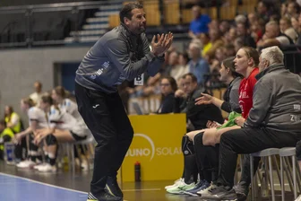 BSV Sachsen Zwickau: Knatsch vorm Entscheidungsspiel gegen Bayer 04 Leverkusen - Trainer Norman Rentsch vom BSV Sachsen Zwickau zeigt seine Emotionen am Spielfeldrand oft recht ungefiltert. Die Partie gegen Leverkusen sorgte nun schon vor dem Anwurf für viel Brisanz.