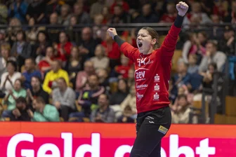 BSV Sachsen Zwickau: Wie die Handballerinnen den Charaktertest gegen Neckarsulm erfolgreich bestanden - Torhüterin Barbara Györi wird immer mehr zur sicheren Bank für die Bundesliga-Handballerinnen des BSV Sachsen Zwickau. Am Samstag kam sie gegen Neckarsulm auf über 36 Prozent gehaltener Bälle.