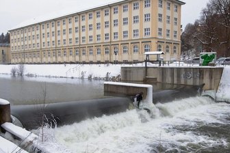 BSZ in Plauen gibt Einblicke in Werkstätten und Ateliers - Das BSZ „e.o.plauen“ liegt direkt am Ufer der Weißen Elster.