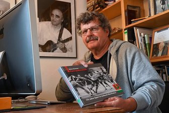 Buchautor setzt dem Sport ein Denkmal: Was Limbach bewegt(e) - Über zwei Jahre lang hat Heinz Hammer an seinem Buch "Pure Leidenschaft - 175 Jahre Sport in Limbach-Oberfrohna geschrieben. Jetzt ist es fertig und in der Stadtinformation erhältlich.