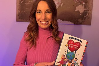 Buchvorstellung in Chemnitz: Frau Koschak, wie erklärt man Kindern die Nachhaltigkeitsziele der UN? - Die bekannte Meteorologin Michaela Koschak präsentiert ihr neues Kinderbuch „Kleine Helden – große Ziele“
