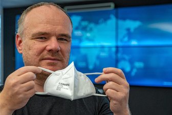 Bügeleisen an den Füßen: Wie fühlt sich eine Corona-Erkrankung im Spätsommer 2023 an? - Frank Hommel, Reporter der "Freien Presse", erkrankte Mitte September erneut an Corona.