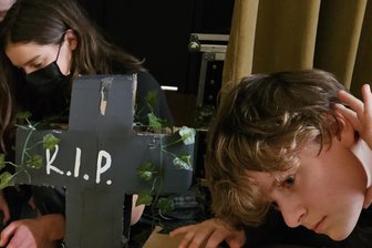 "Tom Sawyers großes Abenteuer" nach Stefan Heym und Hanuš Burger wird heute von der Theatergruppe des Georgius-Agricola-Gymnasiums Chemnitz auf der Schultheaterwoche gezeigt.