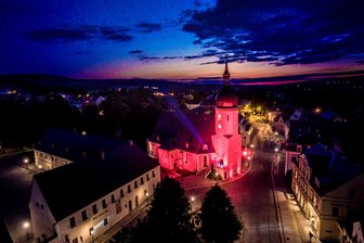 Bürger diskutieren: Wird diese Stadt im Erzgebirge wieder zum Dorf? - Über die Zukunft von Olbernhau, hier bei der Aktion „Night of Lights“, soll beim 132. Stadtgespräch diskutiert werden.