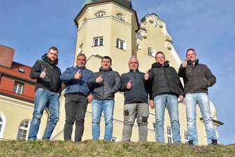„Bürger für Schöneck“: Neue Wählervereinigung will in den Stadtrat - Das sind die „Bürger für Schöneck“: Von links: Max Weller, Nico Weller, Silvio Meinel, Andre Fiedler, Frank Seifert, André Rippert.