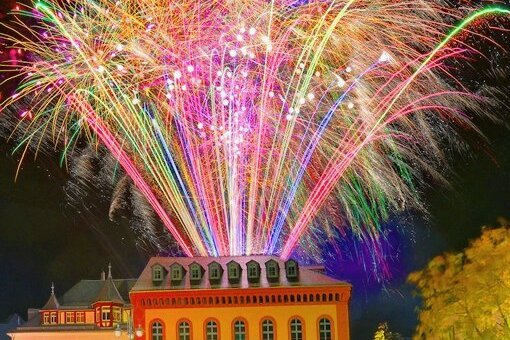 Bürgerfest in Reichenbach kehrt nach zwei Jahren Pause zurück - Das beliebte Musikalische Feuerwerk am Vorabend des Tags der deutschen Einheit findet diesmal am Sonntag, 22 Uhr statt.