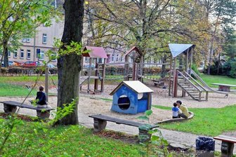 Bürgerhaushalt Hohenstein-Ernstthal: Es gibt Geld für Klettergerät, Bank und Wanderweg - Der Spielplatz "Rosa Luxemburg" an der Friedrich-Engels-Straße in Hohenstein-Ernstthal bekommt ein neues Klettergerät.
