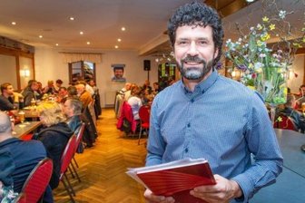Bürgermeister fährt wegen Sporthallenbau zu Gesprächen mit der Sächsischen Aufbaubank - Raik Schubert (Bürgerinitiative Niederwiesa)