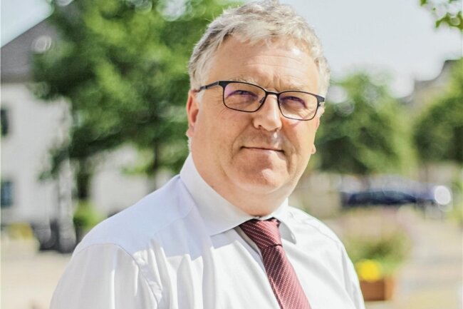 Bürgermeister im Ehrenamt - Sargnagel für Elterlein oder richtiger Schritt? - Jörg Hartmann ist der amtierende ehrenamtliche Bürgermeister von Elterlein. 2023 wird in der Kleinstadt gewählt.
