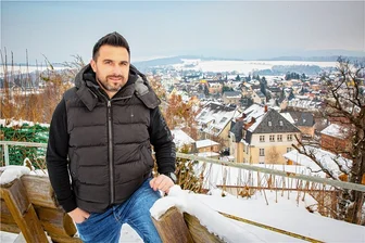 Bürgermeisterwahl in Augustusburg: Der Kandidat, der nichts zu verlieren hat - Sandro Bauer am Aussichtspunkt Pfaffstein in Augustusburg. 