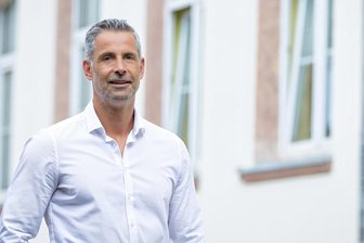 Bürgermeisterwahl: Warum Albrecht Spindler weiter der Rathauschef von Jahnsdorf bleibt - Alter und neuer Bürgermeister von Jahnsdorf: Albrecht Spindler. Auf die Frage, ob er in sieben Jahren wieder antreten will, sagt er: „Ja, ich mag es, im Ort Dinge zu gestalten.“