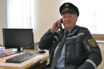 Bürgerpolizist berät künftig in neuem Büro in Schönheide - Polizeihauptmeister Lutz Schüler ist als Bürgerpolizist in Schönheide Ansprechpartner.