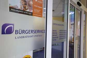 Bürgerservice des Landratsamtes in Hohenstein-Ernstthal bleibt geschlossen - Der Bürgerservice des Landratsamtes Zwickau ist kommende Woche geschlossen.