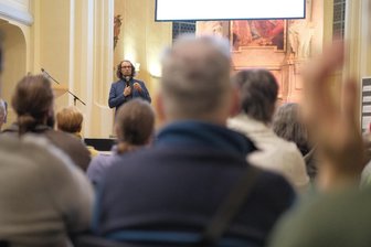 Bürgersprechstunde in Freiberg: Wo waren die Klimaschutzgegner? - 80 Menschen kamen in die Nikolaikirche, um über das Klimakonzept zu reden.