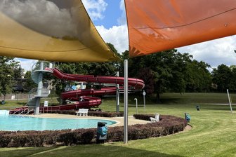 Bürgerstiftung Reichenbach: Freier Eintritt im Freibad für alle Kinder zum Ferienstart - Das beliebte Freibad in Oberreichenbach.