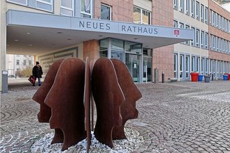 Bürgerumfrage in Meerane: Stadt macht Geheimniskrämerei zur Resonanz - Aus dem Rathaus gibt es kaum Antworten zur Umfrage.