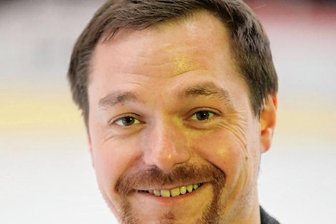 Büro der Eispiraten zieht erneut um - JörgBuschmann - Eispiraten-Geschäftsführer