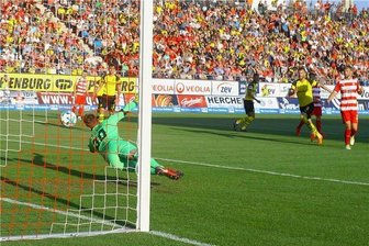 Bundesligaflair in Zwickau: 4:4 gegen BVB vor vollem Haus - 