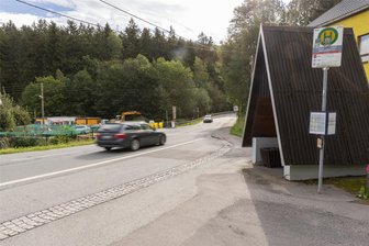 Bundesstraße 95: Ehrenfriedersdorf will Sicherheit für Fußgänger verbessern - Der Kreuzungsbereich zwischen der B 95 und der Herolder Straße. Er soll eine Querungshilfe erhalten.