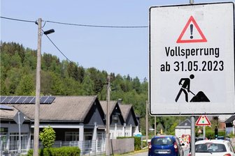 Bundesstraße in Zwota schon wieder dicht: B 283 ab Mittwoch gesperrt - Kurzfristige Vollsperrung der Baustelle anB 283/Markneukirchner Straße in Zwota: Die Gasleitung wird gewechselt. 
