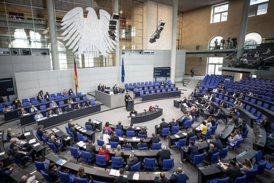 Bundestag beschließt Kinder-Sofortzuschlag und Einmalzahlung für Bedürftige - 