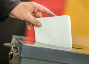 Bundestagswahl 2021: Alle Ergebnisse aus dem Wahlkreis Leipzig II (153) - 3,3 Millionen Menschen in Sachsen konnten mit über die Besetzung des neuen Bundestags bestimmen.
