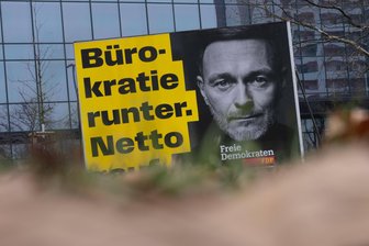 Bundestagswahl: Waren die Wahlen der FDP-Landeslisten unzulässig? - Sollten Landeslisten der FDP nicht zugelassen werden, könnte das schmerzhafte Auswirkungen auf ihr Wahlergebnis haben: Dann würden Zweitstimmen fehlen, die die Partei zum Wiedereinzug in den Bundestag braucht.