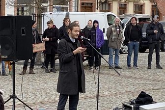 Bunte Jugend Rochlitz: „Themen, die Jugendliche beschäftigen, sind oft im Wahlkampf nicht präsent“ - Attila Grafe kandidiert auf der Liste der Linken für den Stadtrat von Rochlitz.