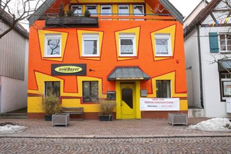 Buntes Haus in Hayingen darf bunt bleiben - Das bunte Haus von Hayingen.