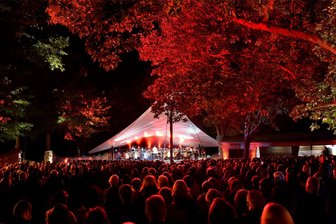 Burg Classics in Hohenleuben: Vogtland Philharmonie verzeichnet „grandiosen Zuspruch“ - Die Burg Classics der Vogtland Philharmonie in der Burgruine Reichenfels finden jährlich Ende August statt.
