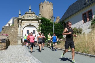 Burgen- und Landschaftslauf führt zum 26. Mal nach Zschopau - Von der Burg Scharfenstein aus sind sieben Kilometer zu meistern.