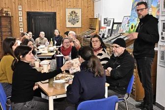 Burgstädt: Kunstzirkel verliert nach Jubiläumsjahr seine Galerie - Jeden Montag trifft sich der Kunstzirkel „Unser Kunstwerk“ in den Räumen an der August-Bebel-Straße in Burgstädt – auch zur nachträglichen Weihnachtsfeier Anfang Februar.