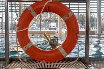 Burgstädt: Schwimmhalle bleibt dienstags und mittwochs weiterhin geschlossen - Bis Ende September soll die Schwimmhalle in Burgstädt weiterhin dienstags und mittwochs geschlossen bleiben.