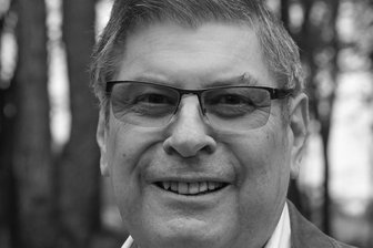 Burgstädt trauert: Altbürgermeister Lothar Naumann im Alter von 76 gestorben - Burgstädts Altbürgermeister Lothar Naumann ist gestorben.