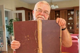 Burgstädter erhalten Ehrenurkunde der Stadt - Wolfgang Scheffel hat die Ehren-urkunde der Stadt Burgstädt erhalten.