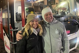 Busfahrer mit Bierbecher attackiert: FSV Zwickau kehrt aus Leipzig mit spontaner Ersatzfahrerin heim - Die Leipzigerin Mariana Lohr-Döring half spontan aus und chauffierte die Zwickauer mit dem etatmäßigen Busfahrer Stephan Mildner nach Hause.