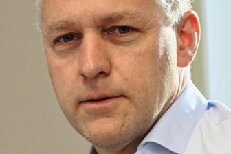 Bußgeldverfahren zur einrichtungsbezogenen Impfpflicht werden im Landkreis Zwickau eingestellt - Zwickaus Landrat Carsten Michaelis. Foto: Mario Dudacy/Archiv