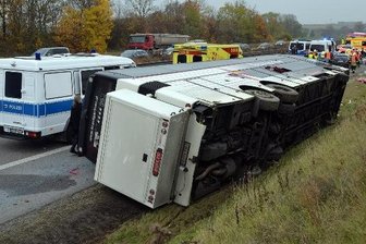 Busunternehmen verspricht Opfern und Angehörigen Hilfe -
