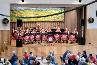 Cämmerswalde: Blasmusikanten laden zum Vereinsfest - Die Fröhlichen Blasmusikanten zum 30. Vereinsfest im vergangenen Jahr.
