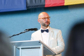 Callenbergs Bürgermeister Daniel Röthig poltert beim Empfang – und leistet sich einen Lapsus - Callenbergs Bürgermeister Daniel Röthig (CDU) nahm kein Blatt vor den Mund.