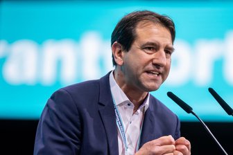 CDU-Bundesvize: Wärmepumpe und Verbrenner eignen sich nicht zum Kulturkampf - CDU-Bundesvize Andreas Jung wirbt für die Einhaltung der Klimaziele.