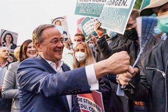 CDU-Kanzlerkandidat Armin Laschet: Der Herausgeforderte - Mit Aufholjagden kennt er sich aus: CDU-Chef Armin Laschet ist seit gut vier Jahren Ministerpräsident von Nordrhein-Westfalen. Gelingt ihm der Sprung von Düsseldorf nach Berlin? 
