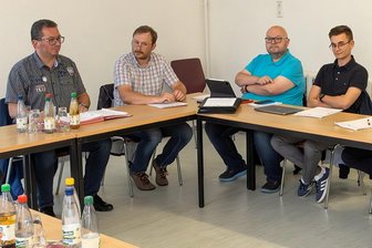 CDU-Mann im Erzgebirge schmeißt hin und greift Ex-Bundestagsabgeordneten an - Uwe Kraus (2. v. r.) sitzt künftig nicht mehr für die CDU im Stadtrat von Jöhstadt.
