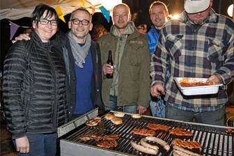 CDU Werdau: Heike Gonschorek ist neue Fraktionsvorsitzende im Stadtrat - Heike Gonschorek (l.) engagiert sich auch für den Dorfclub Langenhessen.