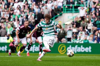 Celtic Glasgow doch noch schottischer Meister - Celtic Glasgow ist zum fünften Mal in Serie schottischer Meister