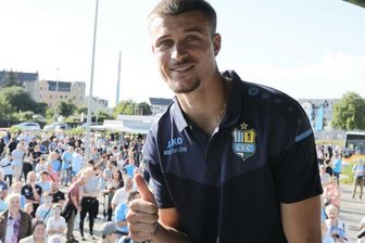 CFC holt Stürmer Pagliuca -