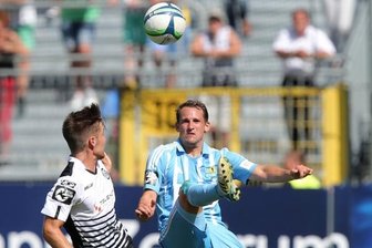 CFC kann den Sack nicht zubinden - Anton Fink (r.), hier im Duell mit Aalens Maximilian Welzmüller, war einmal mehr der stärkste CFC-Spieler.